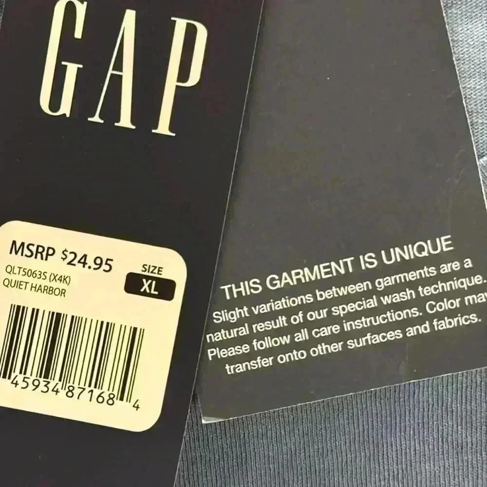Gap blue fashion tee, size XL, NWT - Picture 4 of 4